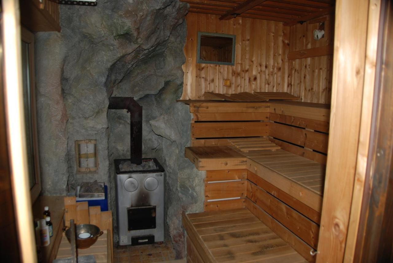 Naturpark-.Weinbergferienhaus Китцек им Заусал Екстериор снимка