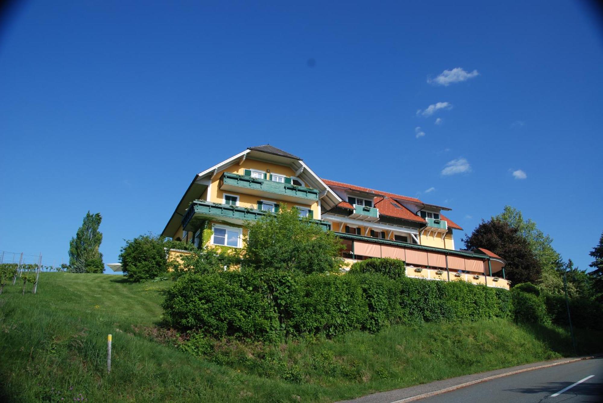 Naturpark-.Weinbergferienhaus Китцек им Заусал Екстериор снимка