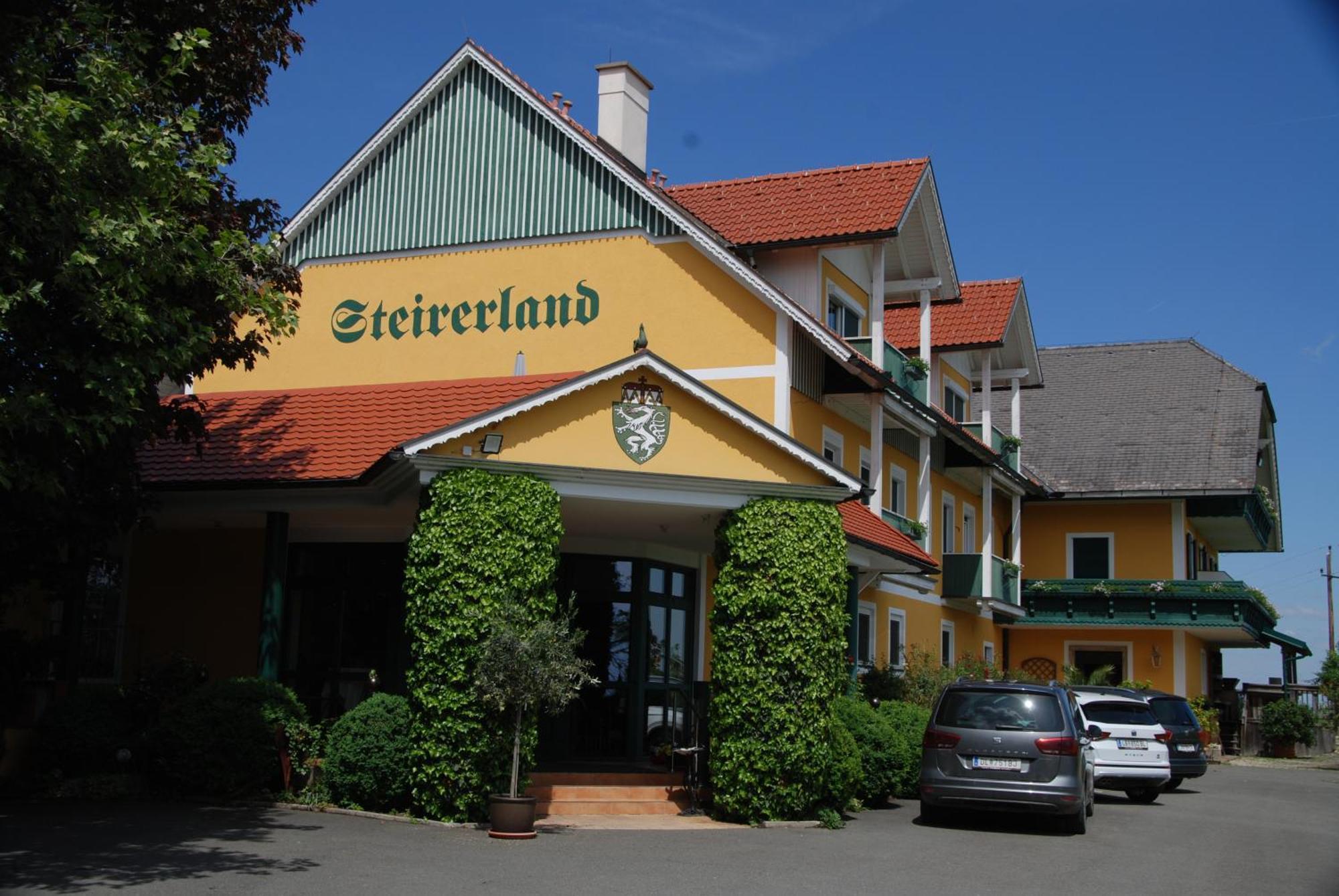 Naturpark-.Weinbergferienhaus Китцек им Заусал Екстериор снимка