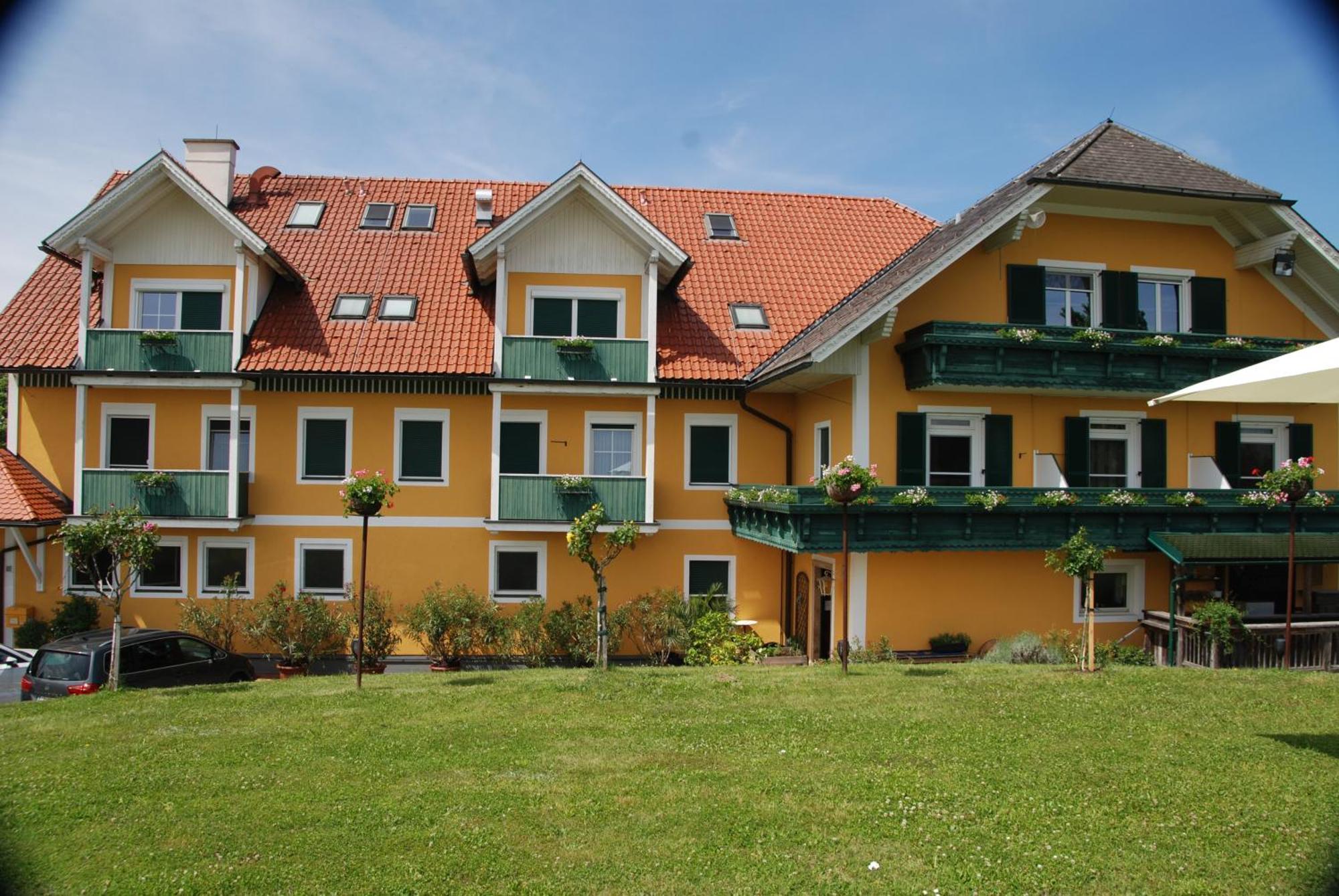 Naturpark-.Weinbergferienhaus Китцек им Заусал Екстериор снимка
